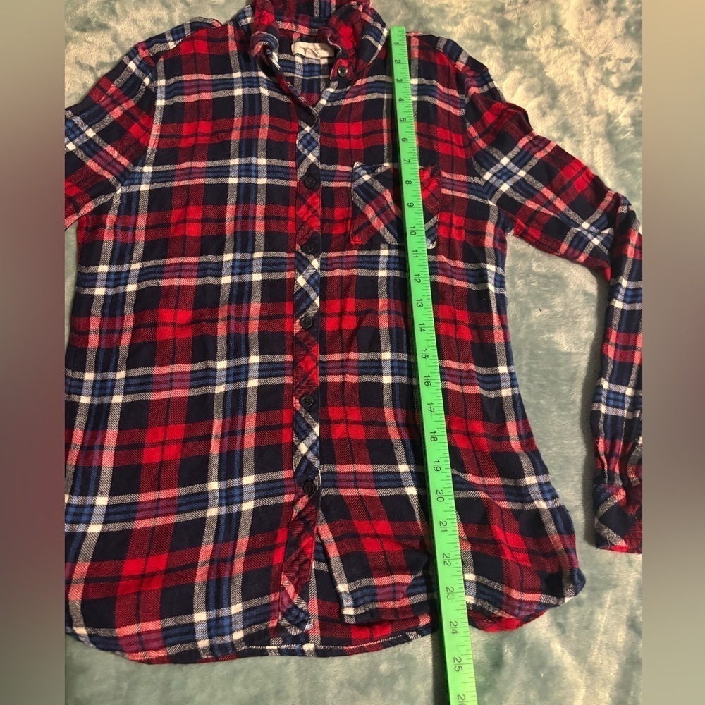 BeachLunchLounge collection super soft flannel. Size small. - Picture 7 of 8